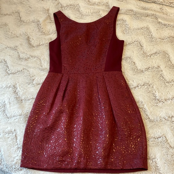 Aritzia Babaton Burgundy Dress - Picture 1 of 4